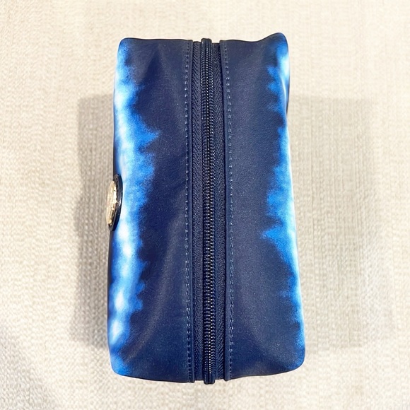 NWT Tory Burch Brigitte Ziggy Print Nylon Cosmetic Case - Picture 4 of 8